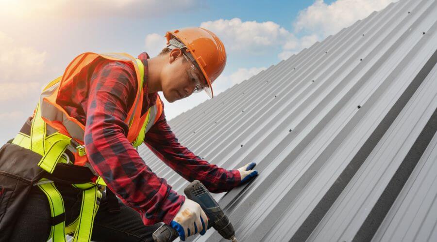 Professional Emergency Roof Repairs services in Leedey, OK